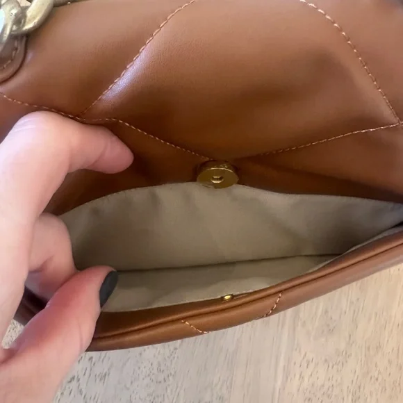 Cognac brown quilted purse - Picture 9 of 11